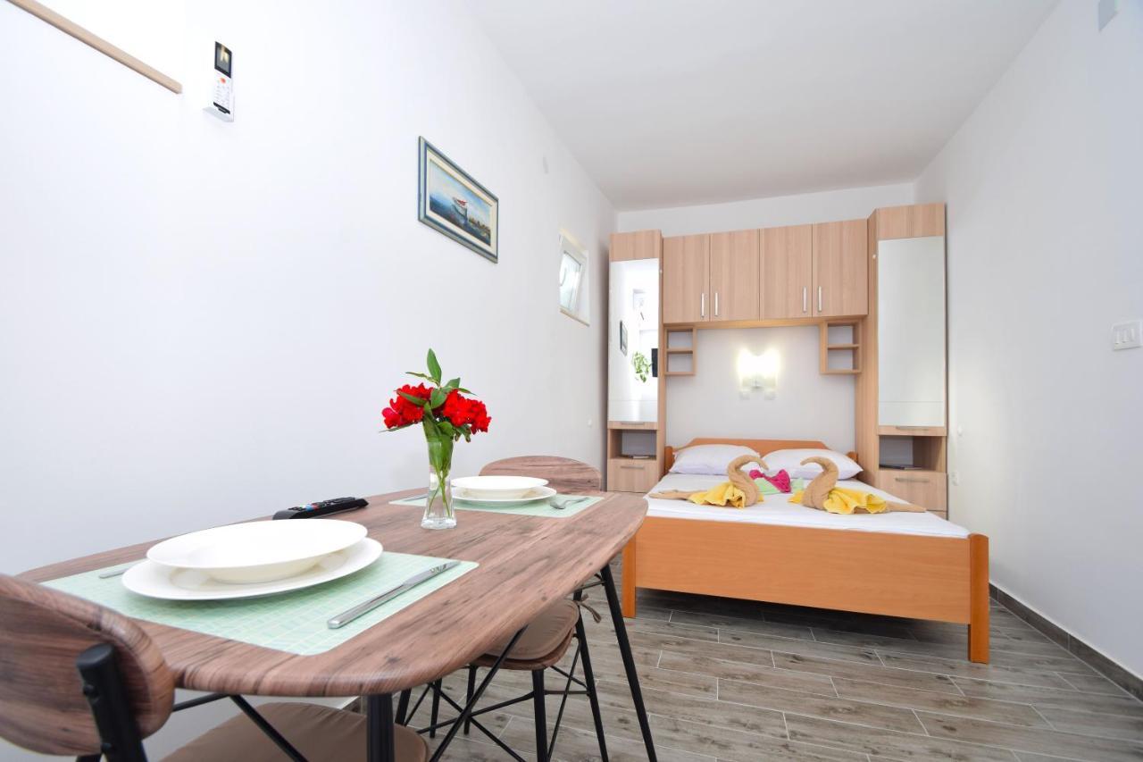 Holiday Home Zeljko,Marija & Jakov Stari Grad Kültér fotó