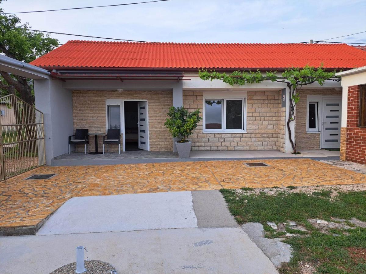 Holiday Home Zeljko,Marija & Jakov Stari Grad Kültér fotó