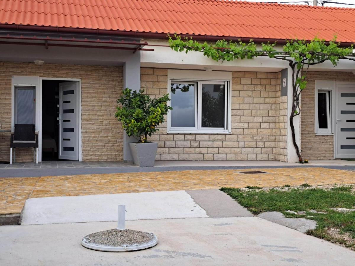Holiday Home Zeljko,Marija & Jakov Stari Grad Kültér fotó